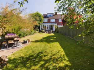 wider rear view- click for photo gallery